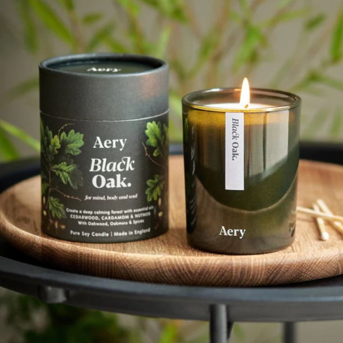 Black Oak Scented Candle - Cedarwood Cardamom and Nutmeg